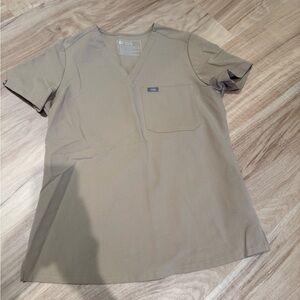 Catarina One-Pocket Scrub Top